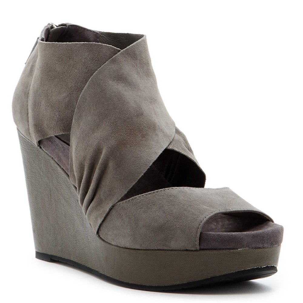Eileen Fisher gray suede platform wedge sz 7.5